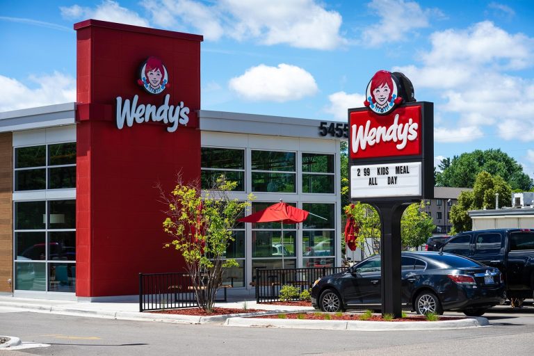 What Time Does Wendy’s Start Serving Lunch? Everything You Need to Know