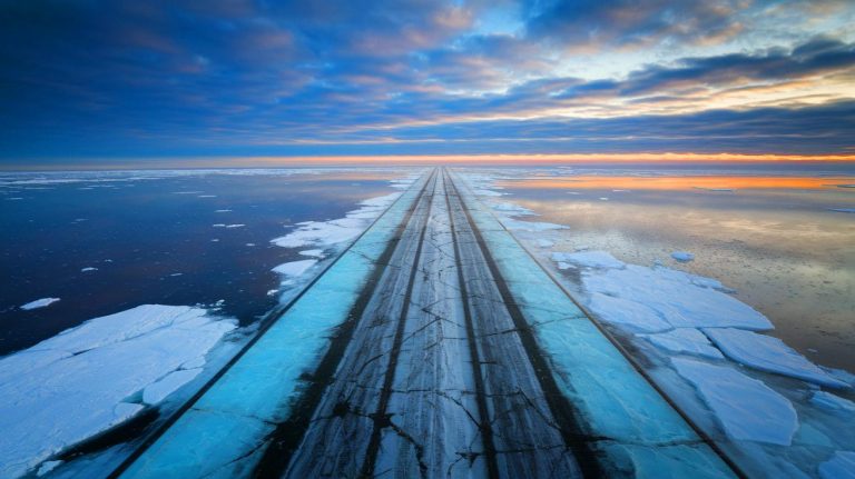 Arctic Crisis: World’s Northernmost Ice Runway Melts Faster Than Ever, Exposing Dire Climate Threat to Global Security