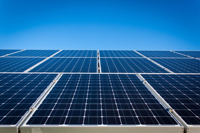 China’s Solar Breakthrough Shocks the World: Unleashes Triple Power with Unprecedented 67% Efficiency, Redefines Global Energy Race