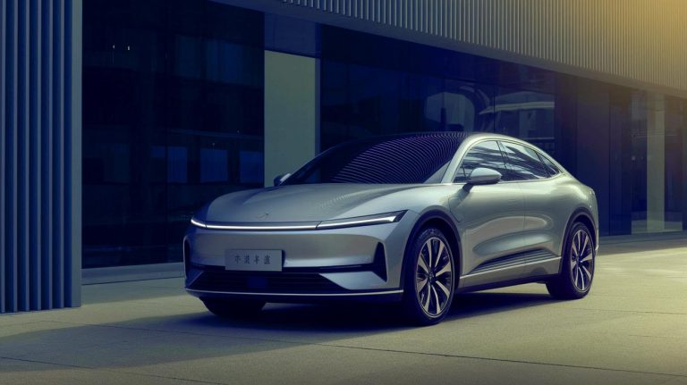 “Total luxury at half the price”: this Chinese electric car delivers top-tier performances usually reserved for elite models