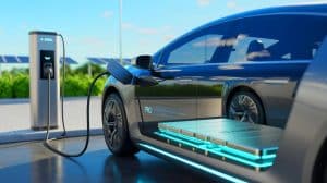 Illustration of the Shenxing Pro battery by CATL promising 12-year lifespan and rapid charging capabilities.